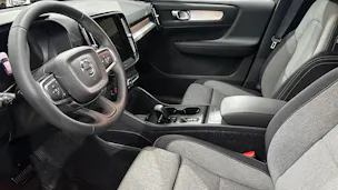 VOLVO XC40 2.0 B3 MH Core