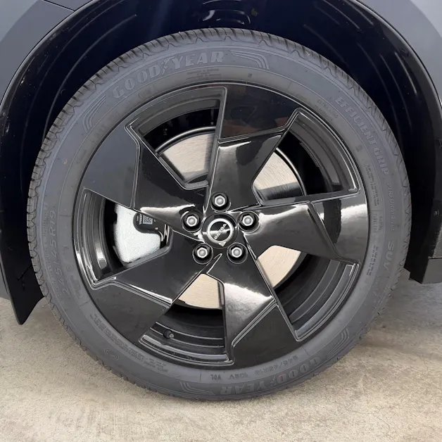 VOLVO EX 30 P8 Ultra XCENTRIC Black E