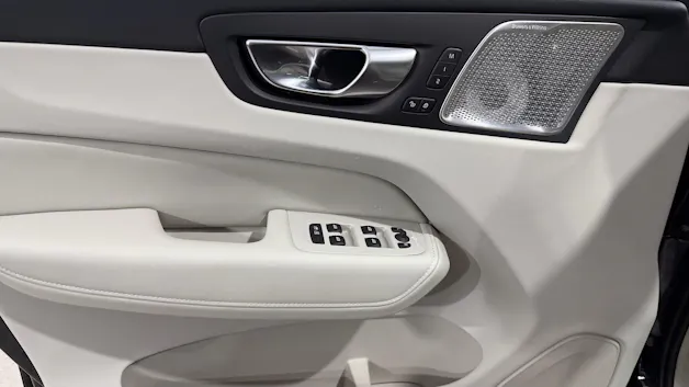 VOLVO XC60 2.0 T6 TE Ultra Bright eA