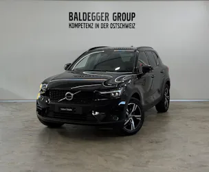 VOLVO XC40 2.0 B3 MH Plus Dark
