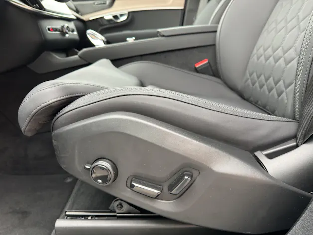 VOLVO XC90 T8e AWD Plus Dark PluginHybrid Geartronic