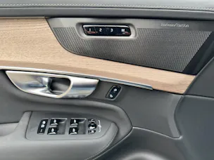 VOLVO XC90 T8e AWD Plus Dark PluginHybrid Geartronic