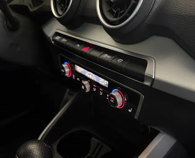 AUDI Q2 35 TFSI Sport Attraction S-tronic