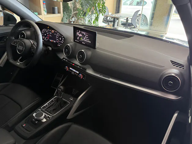 AUDI Q2 35 TFSI Sport Attraction S-tronic