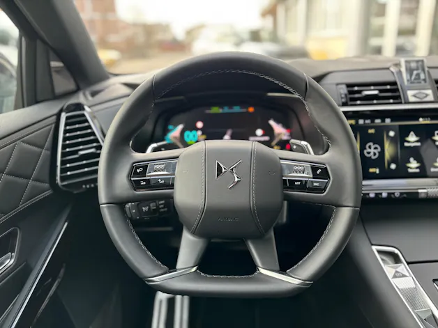 DS AUTOMOBILES DS7 1.6 E-Tense Rivoli 4x4