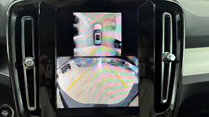 VOLVO XC40 2.0 B3 MH Plus Dark