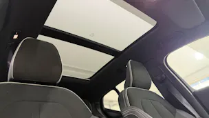 VOLVO XC40 2.0 B3 MH Plus Dark