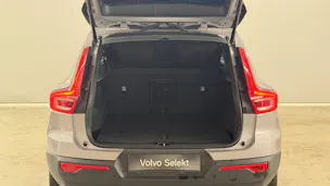VOLVO XC40 2.0 B3 MH Plus Dark