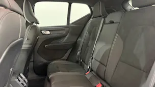 VOLVO XC40 2.0 B3 MH Plus Dark