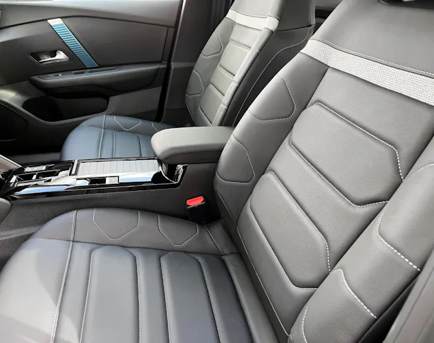 CITROEN C4 X 100 kW Shine Pack