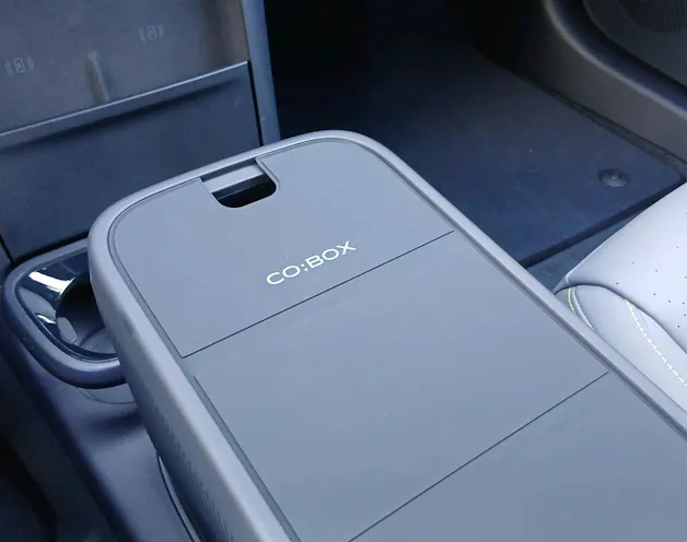Lynk & Co 02