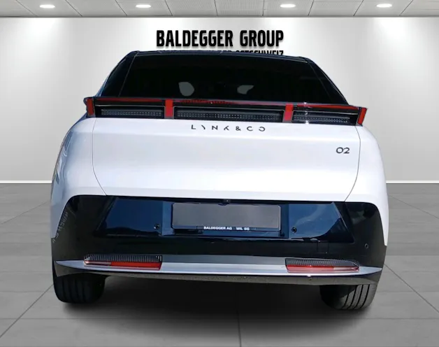 Lynk & Co 02