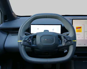 Lynk & Co 02