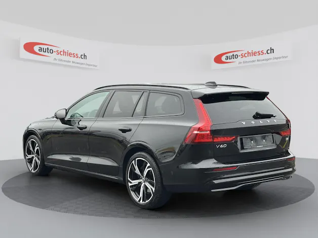 VOLVO V60 B4 Plus Dark DCT