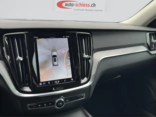 VOLVO V60 B4 Plus Dark DCT