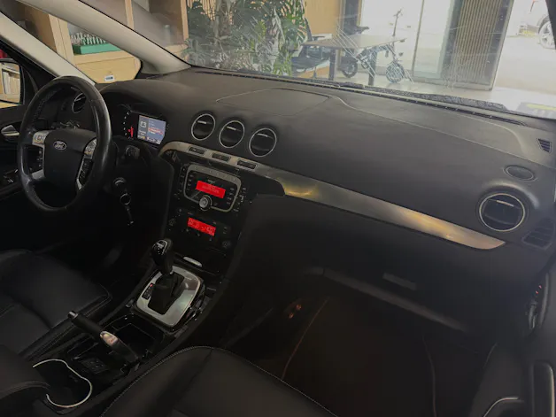 FORD S-Max 2.0 SCTi Titanium PowerShift