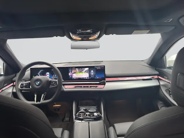 BMW 520i sDrive 48V Touring M Sport Pro Shadow Line