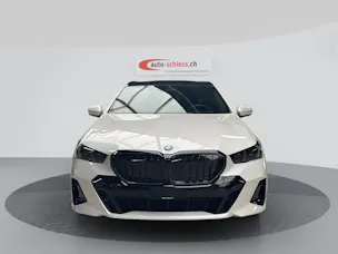 BMW 520i sDrive 48V Touring M Sport Pro Shadow Line