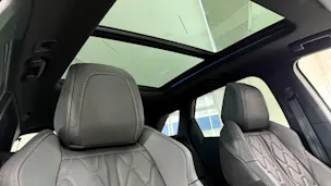 PEUGEOT 3008 2.0 BlueHDi 180 GT