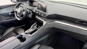 PEUGEOT 3008 2.0 BlueHDi 180 GT