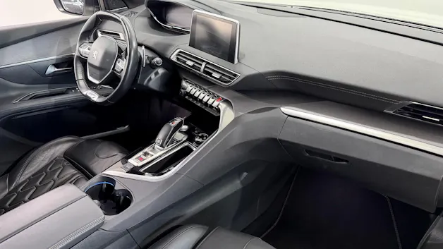 PEUGEOT 3008 2.0 BlueHDi 180 GT