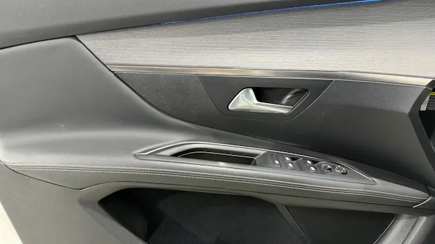 PEUGEOT 3008 2.0 BlueHDi 180 GT