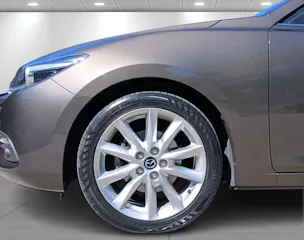 MAZDA 3 D 150 Revolution