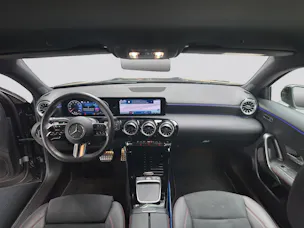 MERCEDES-BENZ A 200 7G-DCT AMG Line Night