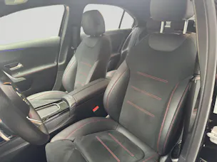 MERCEDES-BENZ A 200 7G-DCT AMG Line Night