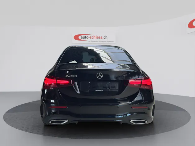 MERCEDES-BENZ A 200 7G-DCT AMG Line Night