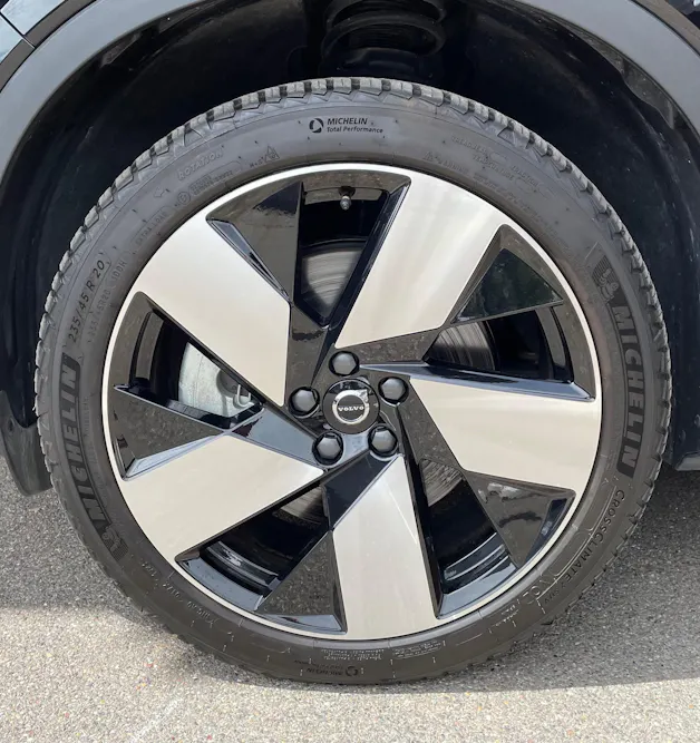 VOLVO C40 E80 Ultimate AWD