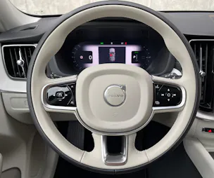 VOLVO XC60 2.0 T6 TE Ultra Dark eAWD
