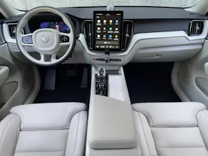 VOLVO XC60 2.0 T6 TE Ultra Dark eAWD