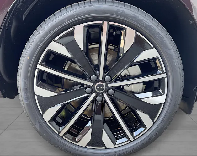 VOLVO XC60 2.0 T6 TE Ultra Dark eAWD