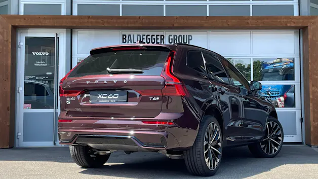 VOLVO XC60 2.0 T6 TE Ultra Dark eAWD