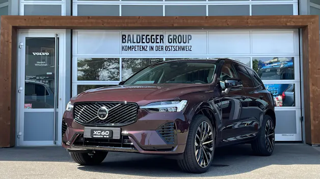 VOLVO XC60 2.0 T6 TE Ultra Dark eAWD