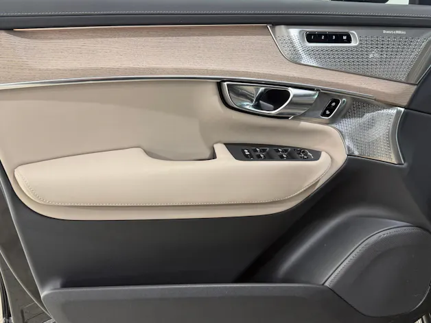 VOLVO XC90 2.0 T8 TE Ultra Bright eA