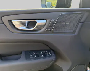 VOLVO XC60 2.0 T8 TE Plus Dark eAWD