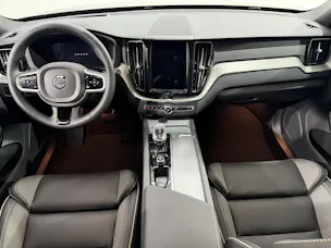 VOLVO XC60 2.0 T8 TE Ultra Dark eAWD