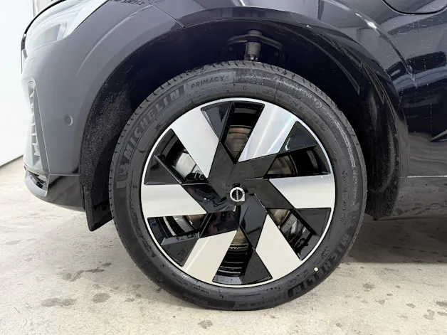 VOLVO XC60 2.0 T8 TE Ultra Dark eAWD