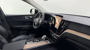 VOLVO XC60 2.0 T6 TE Ultra Dark eAWD