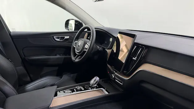 VOLVO XC60 2.0 T6 TE Ultra Dark eAWD
