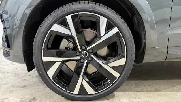 VOLVO XC60 2.0 T6 TE Ultra Dark eAWD