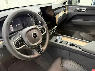 VOLVO XC60 2.0 T6 TE Ultra Dark eAWD