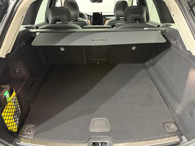 VOLVO XC60 2.0 T6 TE Ultra Dark eAWD