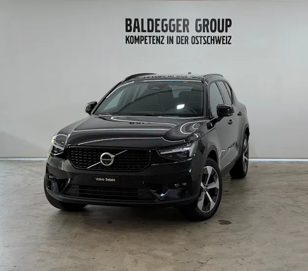 VOLVO XC40 2.0 B3 MH Plus Dark