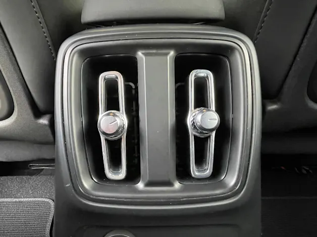 VOLVO XC40 1.5 T4 PiH R-Design