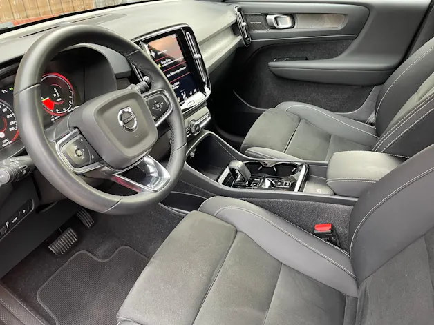 VOLVO XC40 1.5 T4 PiH R-Design