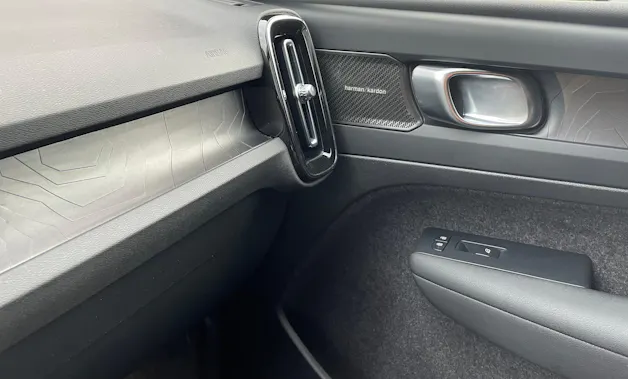 VOLVO XC40 1.5 T4 PiH R-Design