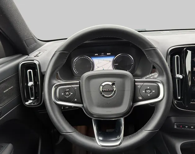 VOLVO XC40 1.5 T4 PiH R-Design